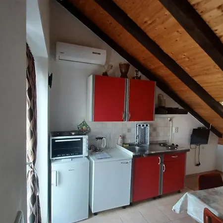 Apartment Suzy Kali